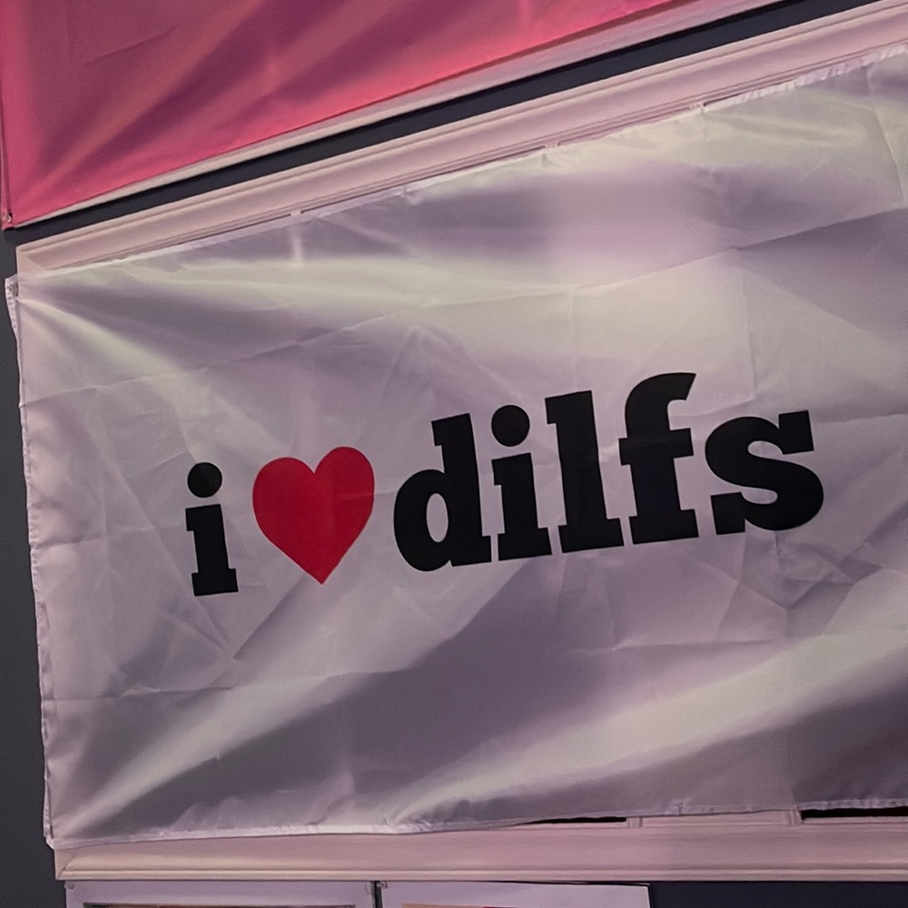 flag that says “i <3 dilfs”